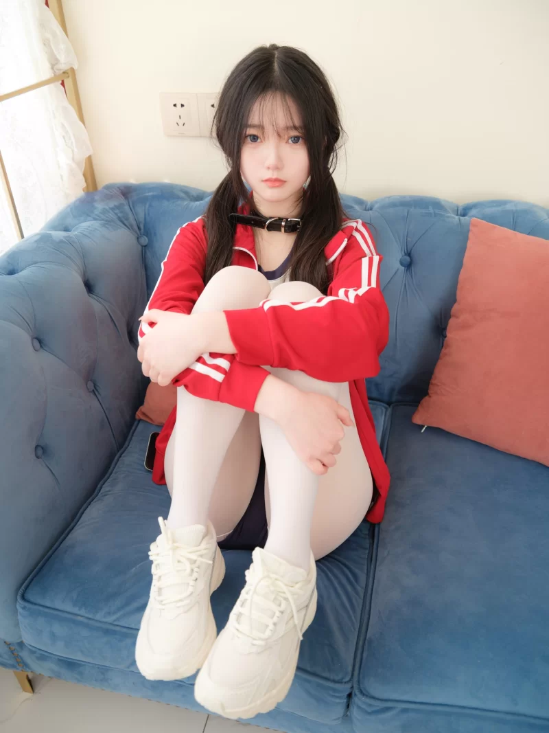 【Windows】Comfyui第三弹！自制美女模卡、套图，附全部模型详细教程